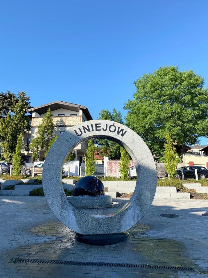 Apartament Ogrodowy Zakatek Uniejow Kültér fotó