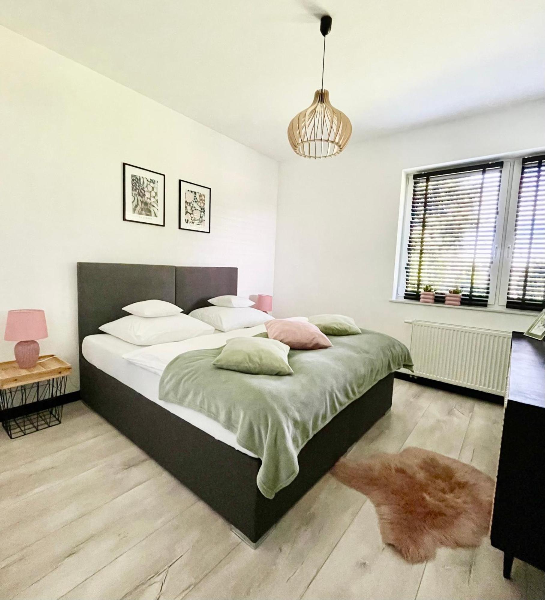 Apartament Ogrodowy Zakatek Uniejow Kültér fotó