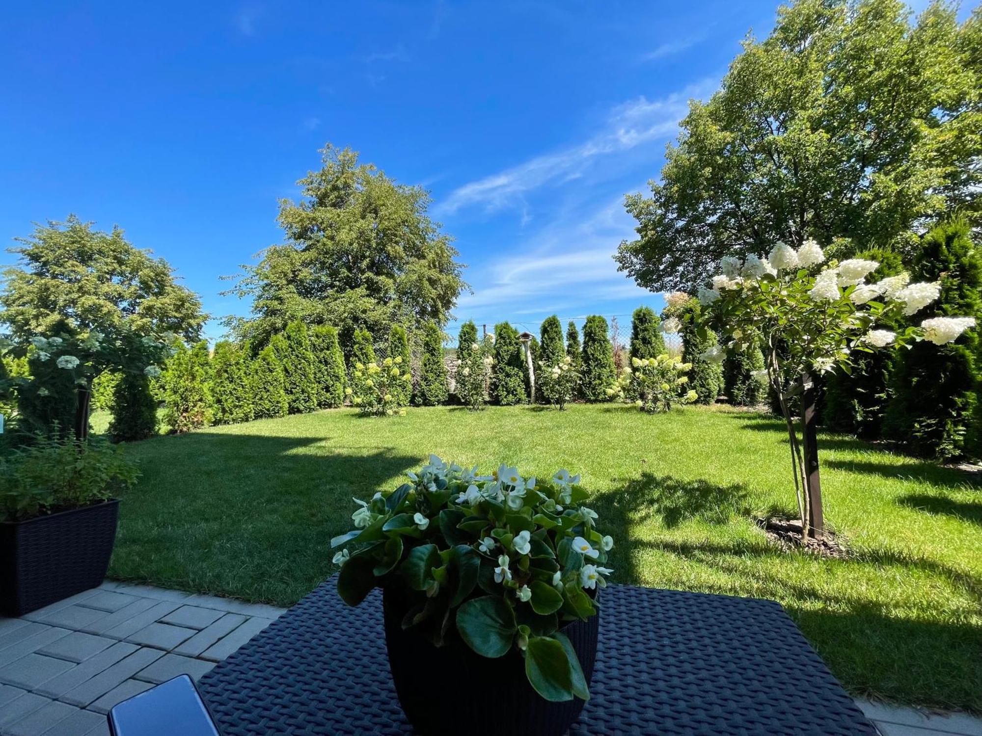 Apartament Ogrodowy Zakatek Uniejow Kültér fotó